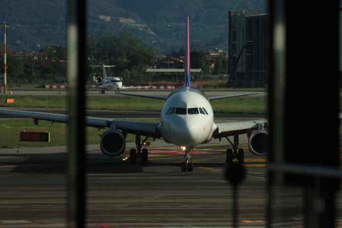 Business Class Deals UK: The Role of Regional Airports