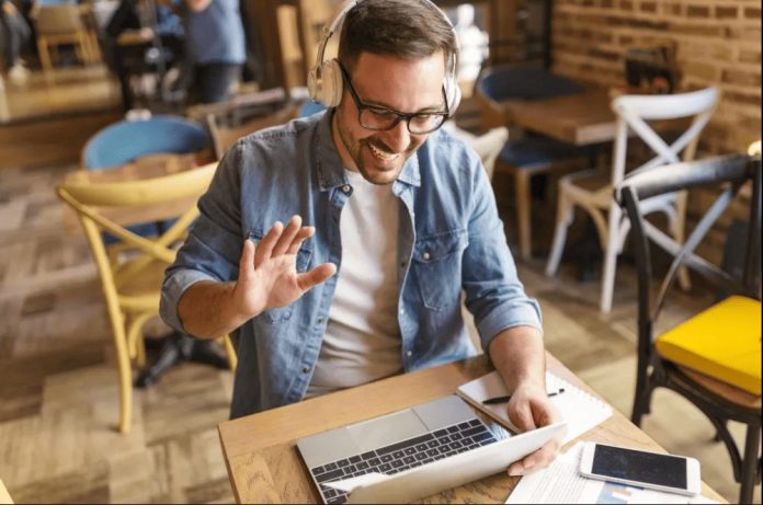 Harnessing Technology to Strengthen Spoken Language Skills in Non-Native Learners