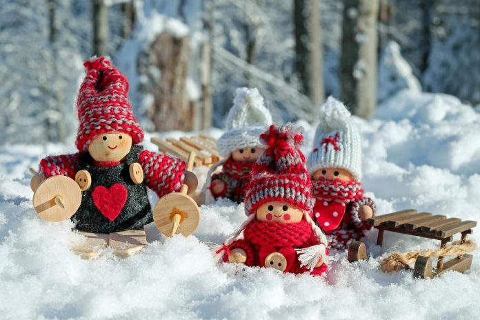 How to Create Standout Christmas Photos Without Professional Editing Skills How to Create Standout Christmas Photos Without Professional Editing Skills